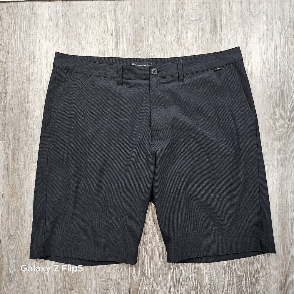Travis Matthew Men's Black Shorts